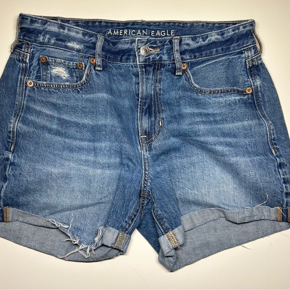 American Eagle Outfitters Women's Blue jean Denim “Tom Girl” short size 4 29X3.5